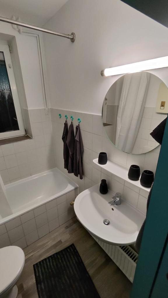 Ferienwohnung-Monteurwohnung Berta, 3 Personen In Kleve, Zentrale Lage كليفي المظهر الخارجي الصورة
